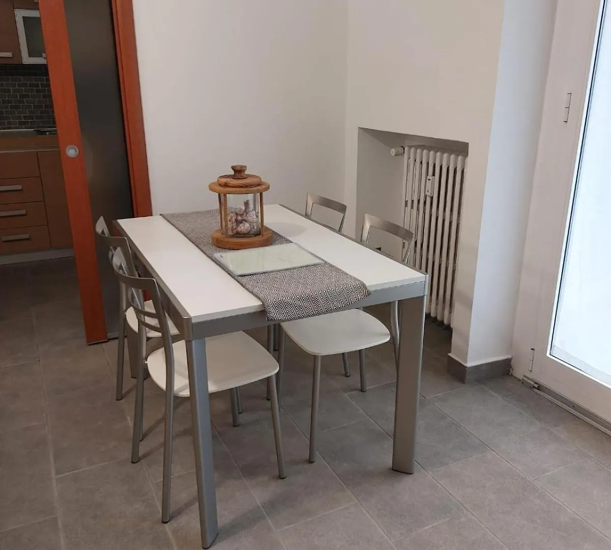4 Piano Apartment Laveno-Mombello