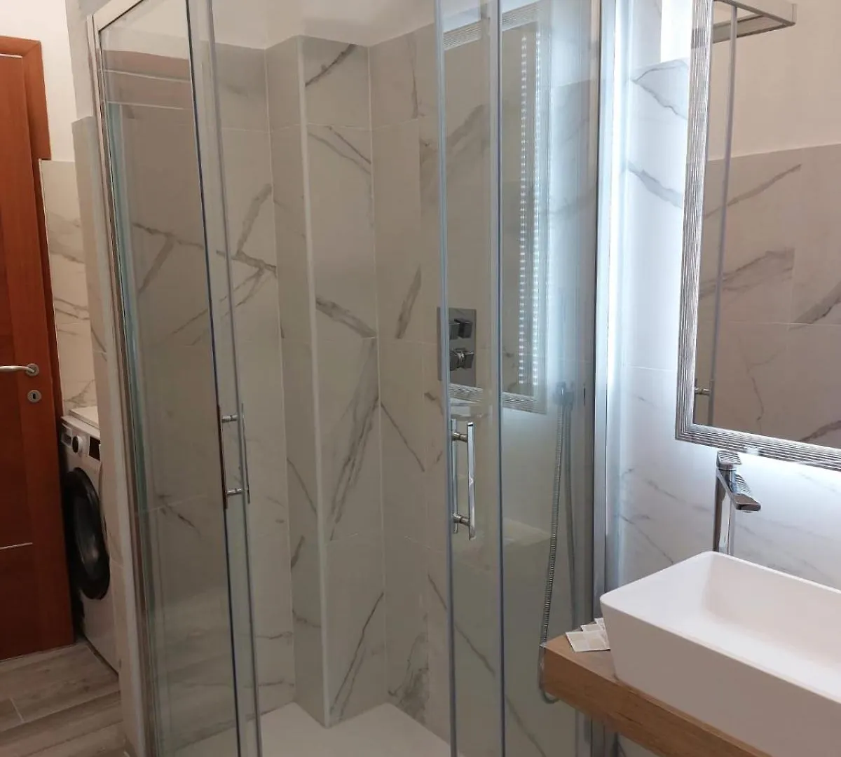 4 Piano Apartment Laveno-Mombello